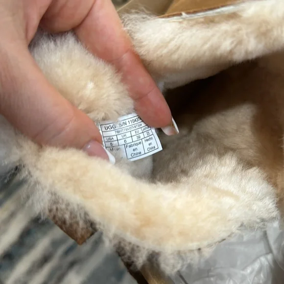 UGG Renley Chestnut Brown SheepSkin Strap || size 38 UGG brand new boots - Picture 3 of 3